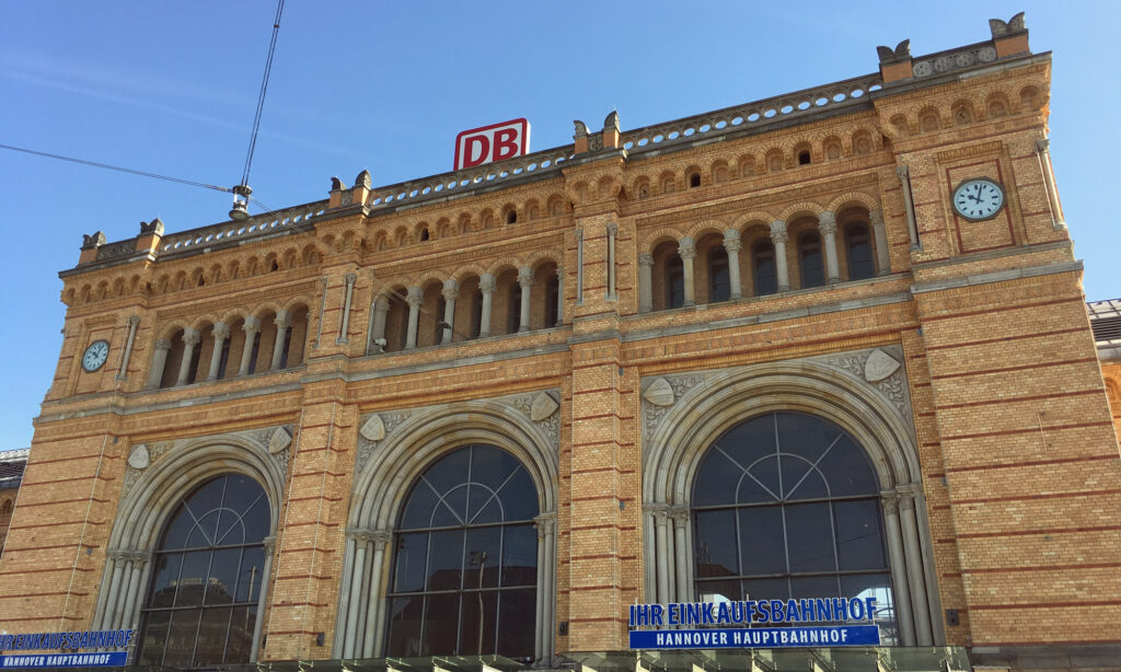 deutsche post hannover bahnhof