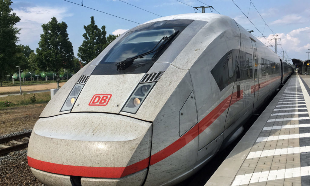 Deutsche Bahn Gruppenticket günstig buchen Bahnauskunft